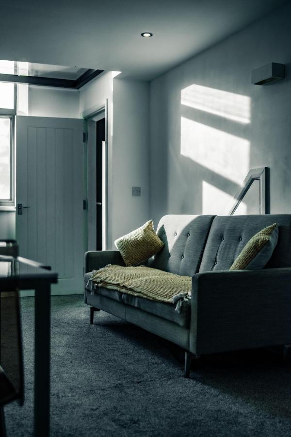 Apartments Dealhouse 4 ฮัดเดอร์สฟิลด์ ภายนอก รูปภาพ